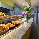 Hotel Cis Paris Maurice Ravel